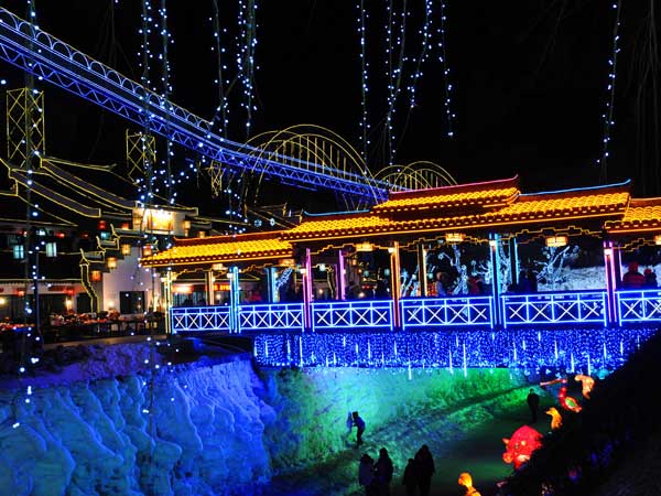 Ice Lantern festival in Beijing 