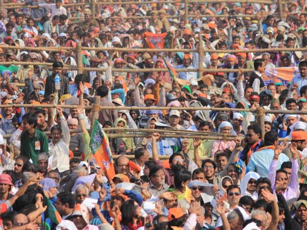 Supporters at Narendra Modi's Jan Chetna Rally at Kolkata