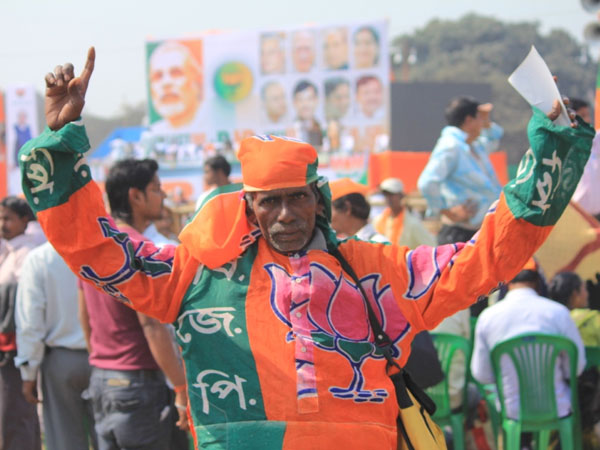 BJP supporters at the Narendra Modi's Jan Chetna Rally at Kolkata