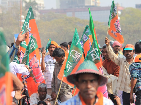 Supporters at Narendra Modi's Jan Chetna Rally at Kolkata