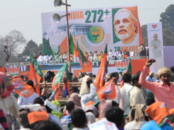Supporters at Narendra Modi's Jan Chetna Rally at Kolkata