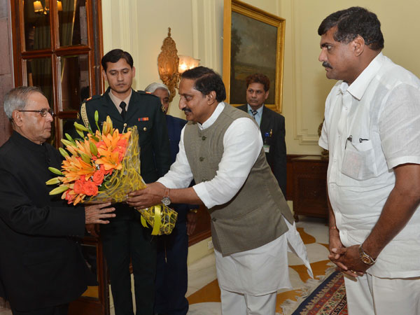 Chief Minister welcomes Pranab Mukherjee