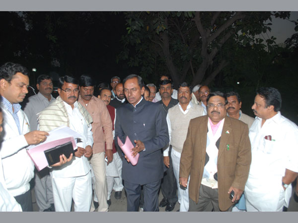 Sharad Pawar meeting leaders