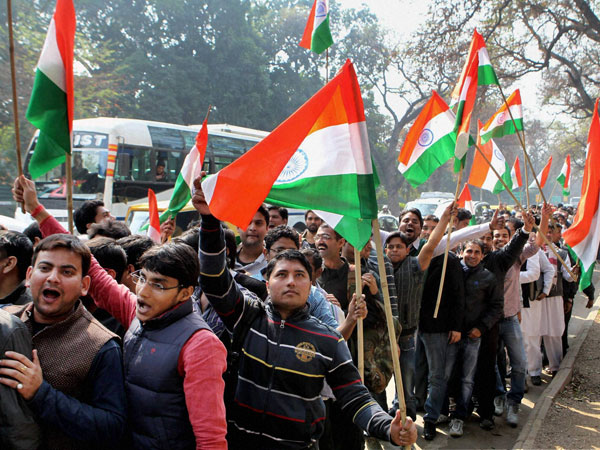 UPSC aspirants arrive at AICC headquarter in Delhi
