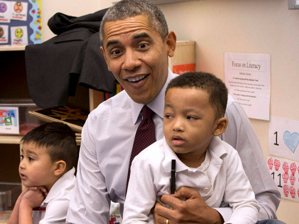 Obama meets school children 