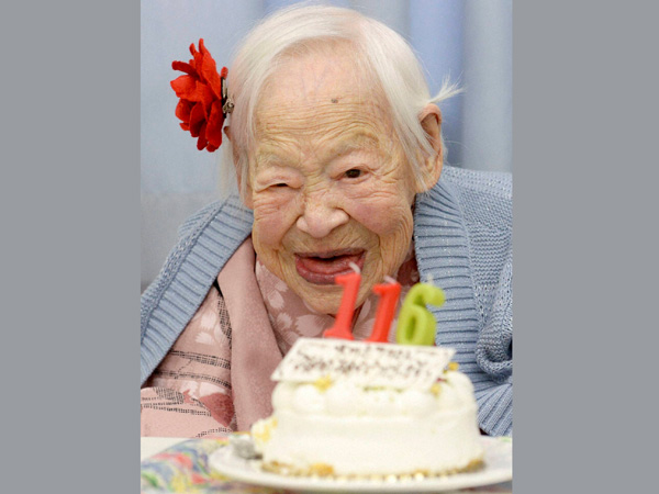 She's all smiles on her 116th birthday