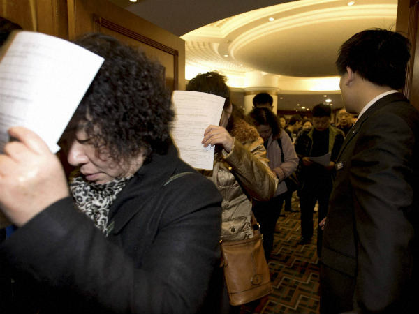 Malaysian airline mystery continues 