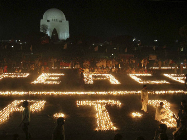 Gathering for peace in Pak 