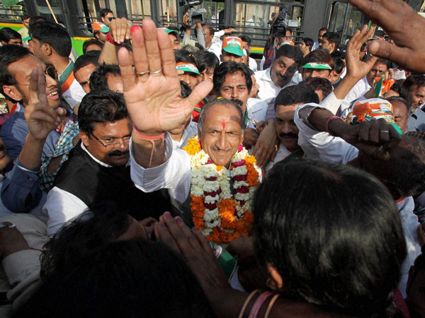 J P Agarwal after file his nomination