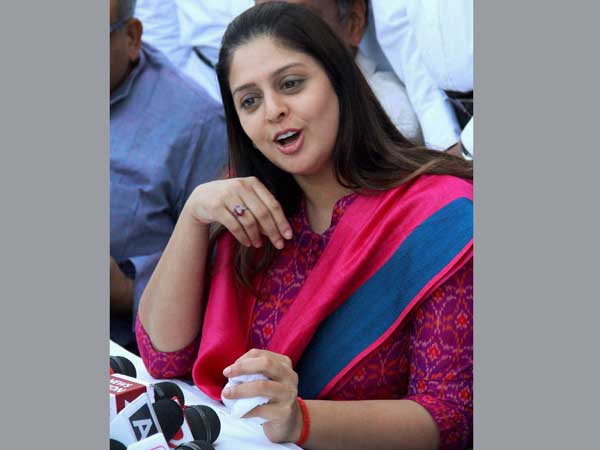 Nagma of Congress