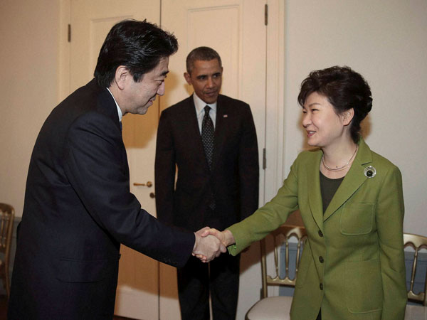 South Korean President Park Geun-hye with Japanese PM