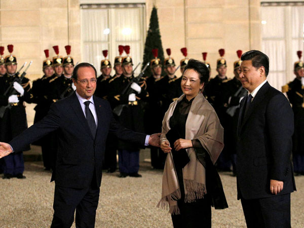 French president Francois Hollande welcomes Chinese President