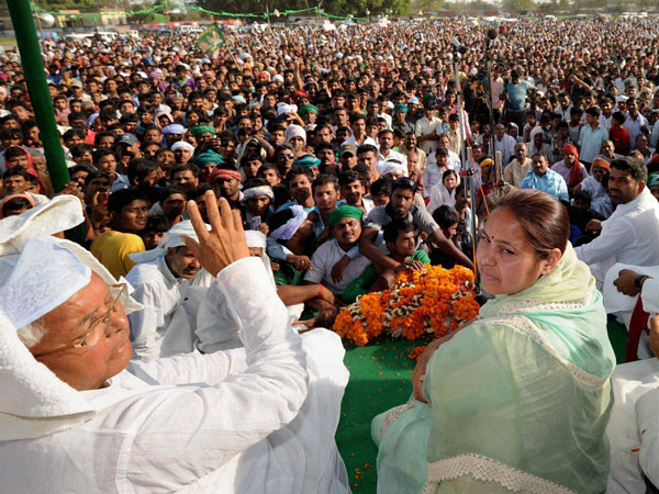 RJD chief Lalu Prasad at an election rally in Maner