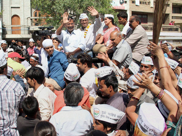 Arvind Kejriwal with party candidate from Chandni Chowk Ashutosh