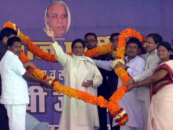 Mayawati being welcomed during an election meeting