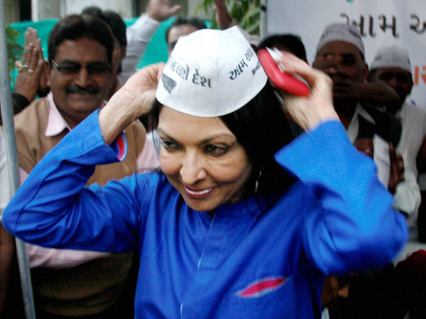 Mallika Sarabhai wears a cap after joining Aam Aadmi party