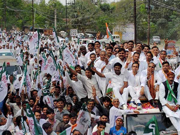 Rashtriya Lokdal Candidate Jayant Chaudhary at a rally