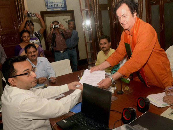 George Becker files his nomination papers