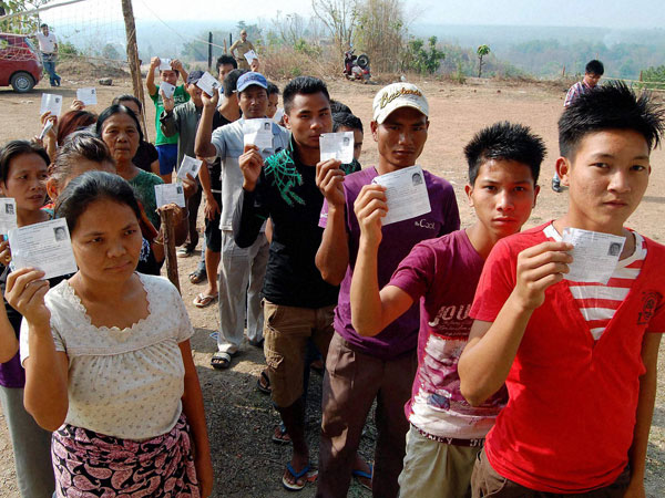 Voters queue up to caste their vote at New Lamka