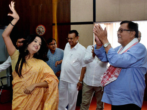 Robin Bordoloi participates in Rongali Bihu celebrations Robin Bordoloi participates in Rongali Bihu celebrations