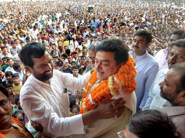 Ramvilas Paswan and BJP Lok Sabha candidate 