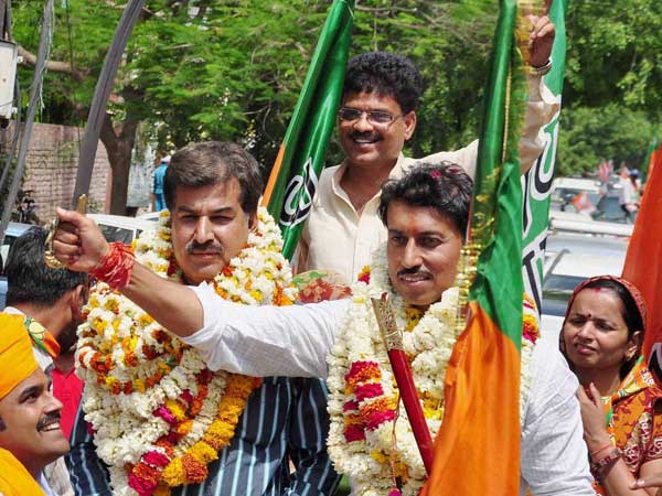 Rajyavardhan Singh Rathore during an election campaign