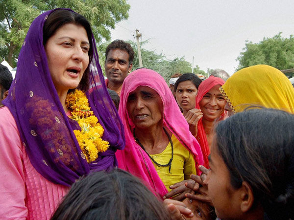 Sangeeta Bijlani campaigns in support of Congress candidate Mohammad Azharuddin