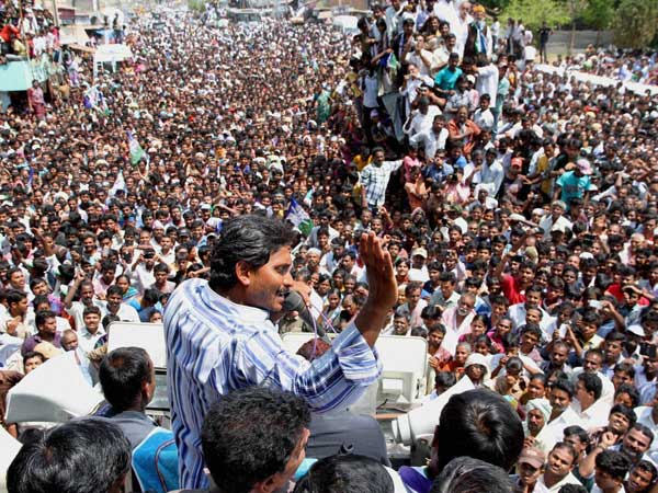 Jagan Mohan Reddy addresses supporters at an election road show