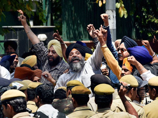 Sikh protesters during a protest against Congress leaders
