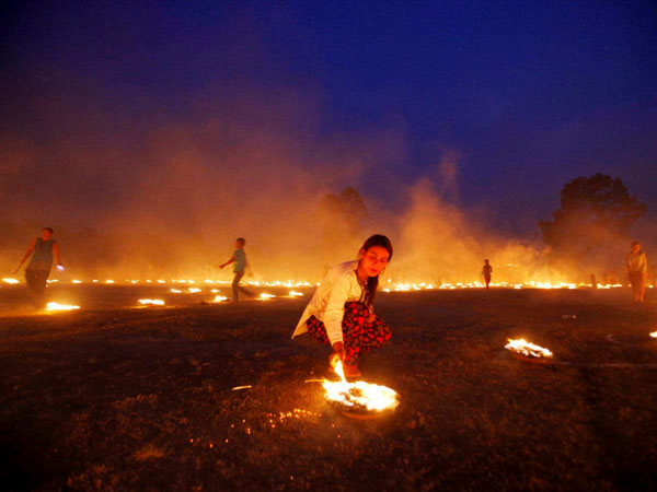 Devotees celebrate Nepalese New Year 