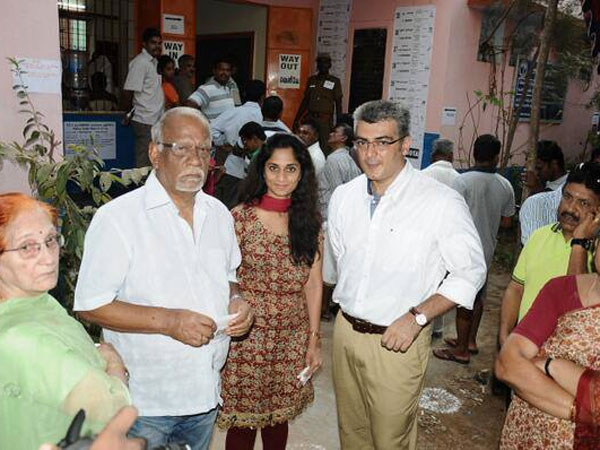 Actor Ajith and wife Shalini cast votes at Thiruvanmiyur
