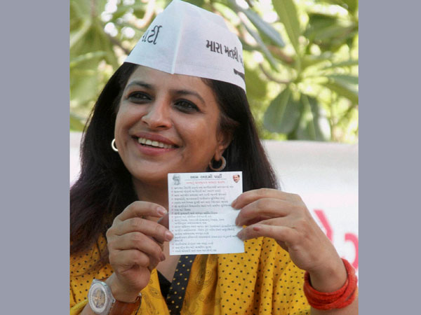 Shazia Ilmi at a press conference