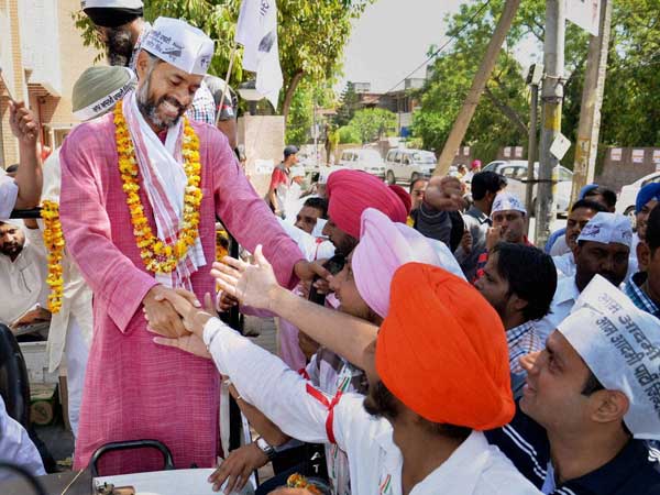 Yogendra Yadav during an election campaign 
