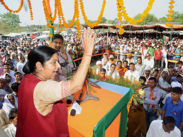 Sushma Swaraj addressing an election campaign