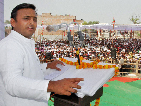 Akhilesh Yadav addresses an election rally in Azamgarh