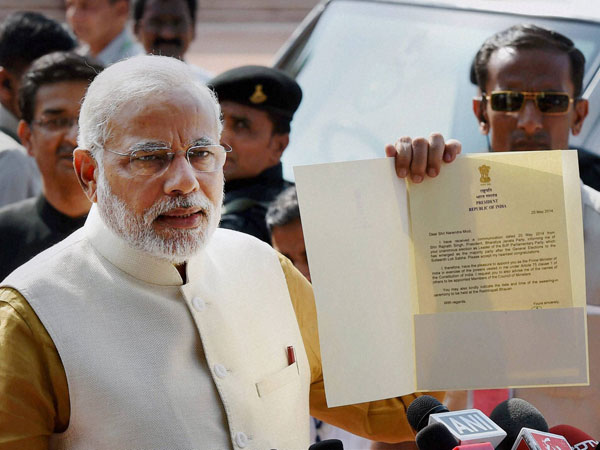 Modi to take as PM on May 26 at 6 pm Modi to take as PM on May 26 at 6 pm