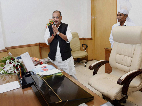 Radha Mohan Singh takes charge of the Agriculture Ministry 