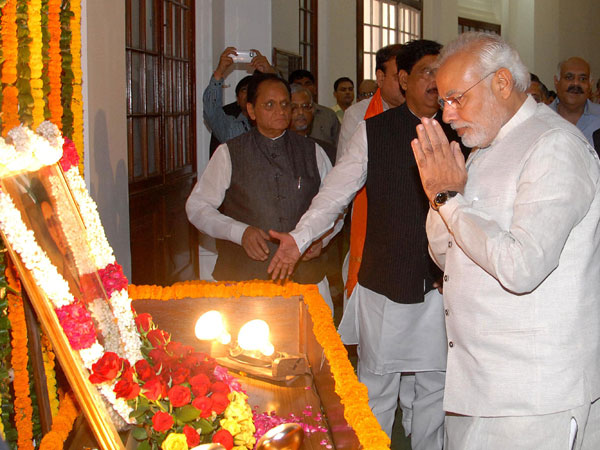 Prime Minister Narendra Modi pays tribute to Swatantryaveer Vinayak Damodar Savarkar