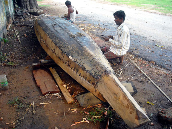 oat-makers busy making boats in Melaghar