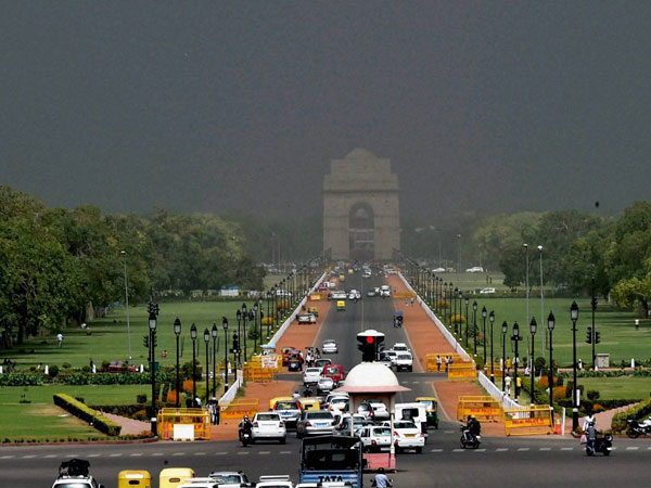 A view of Rajpath and India Gate as weather turns cloudy in New Delhi