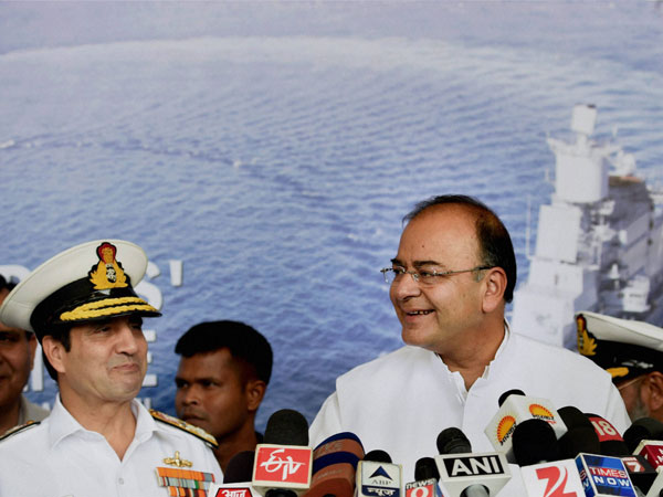Defence Minister Arun Jaitley with Navy chief Admiral RK Dhowan