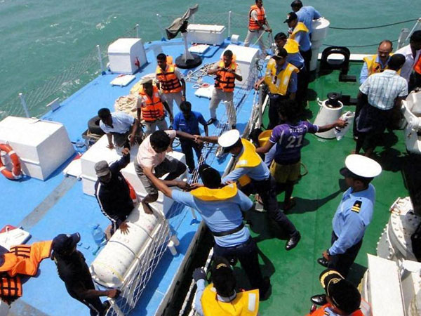 India takes fishermen from Lanka India takes fishermen from Lanka