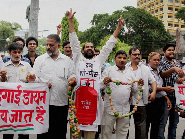 Congress Party workers protest against price hike