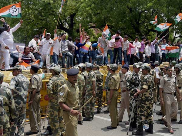 Delhi Pradesh Congress Committee (DPCC) workers shout slogans Delhi Pradesh Congress Committee (DPCC) workers shout slogans