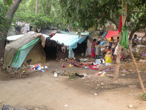 Small houses in the slums of Amir khusrau park
