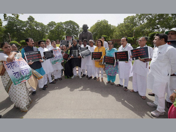 TMC members protest over rail budget