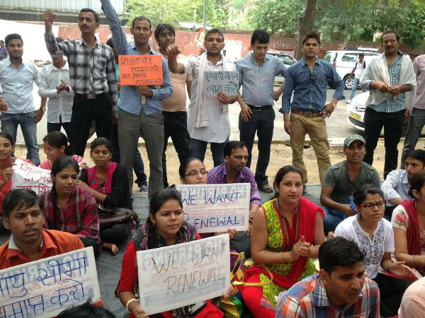 Delhi teachers go on hunger strike