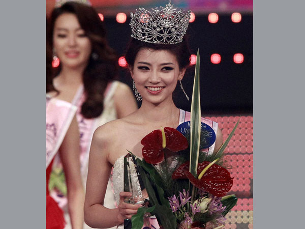 22-year-old wons Miss Korea contest 