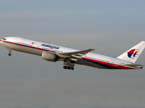Malaysia Airlines Boeing 777-200 takes off from Los Angeles