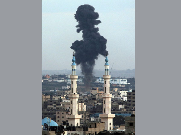 Israeli missile strikes Gaza 